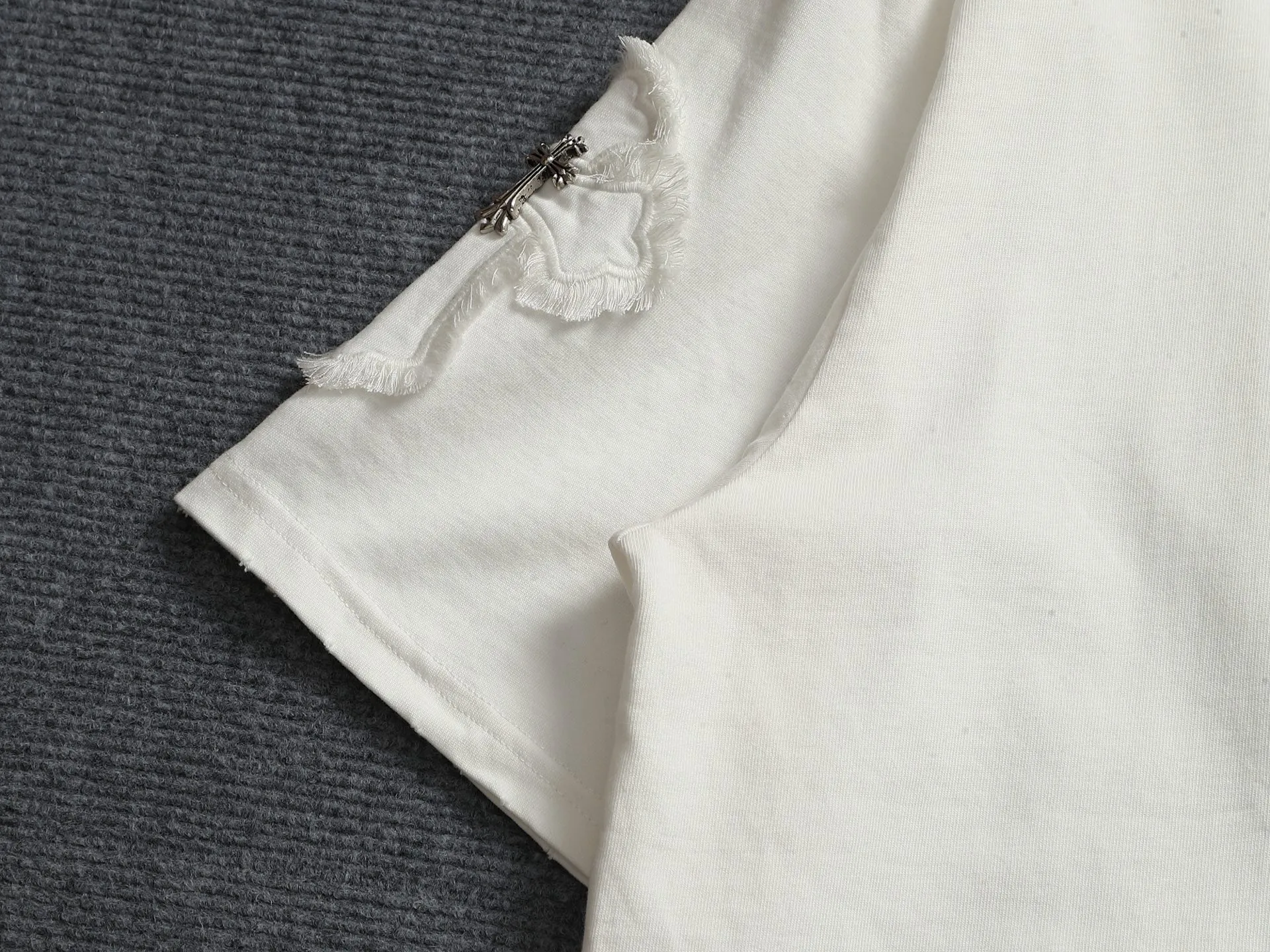 𝗖𝗵𝗿𝗼𝗺𝗲 𝗛𝗲𝗮𝗿𝘁𝘀/ 2026 New Arrival Original T 👑 ！ ！ ✟ ！ 👍 ✂️Quality , ！ 。 ： ➕100% 。Authentic ➕ ➕3D ➕ ： ！ ！ Authentic ！ Same Style ！ ：White Black Size：S-XL